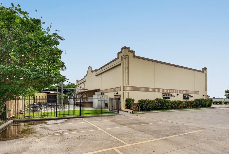 More Photos Of 1271 FM 518 Rd, League City Restaurant For Sale