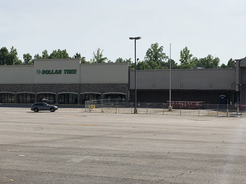 More Photos Of 9105 Hickory Flat Hwy, Woodstock Unknown For Lease