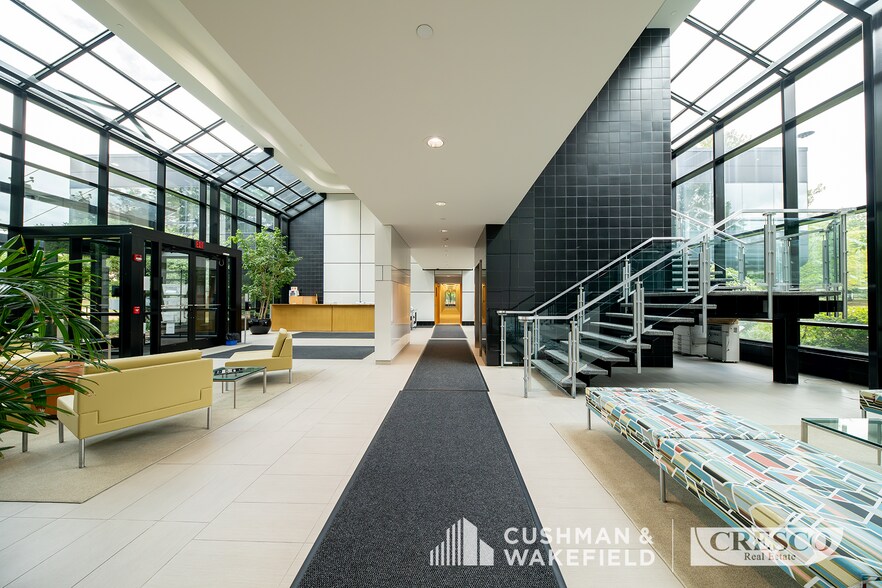 More Photos Of 6060 Parkland Blvd, Mayfield Heights Office For Lease