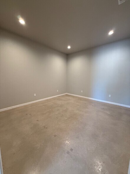 More Photos Of 2495 FM 1189, Brock Flex For Lease