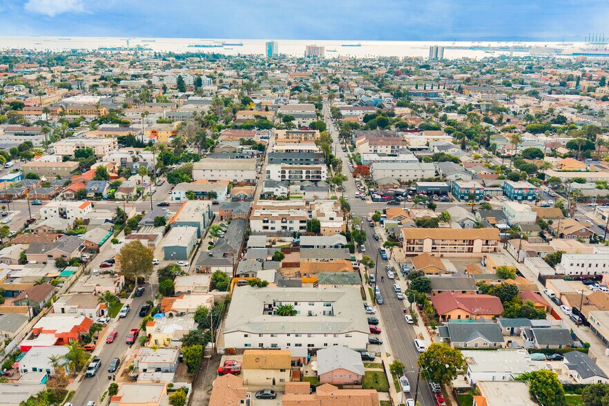 More Photos Of 1050 Gaviota Ave, Long Beach Apartments For Sale