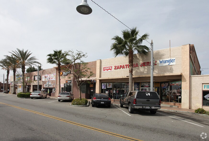 More Photos Of 318-334 S D St, Perris Storefront For Sale