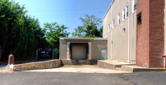 More Photos Of 1 Lexington & Revere Ave, Bethpage Warehouse For Sale