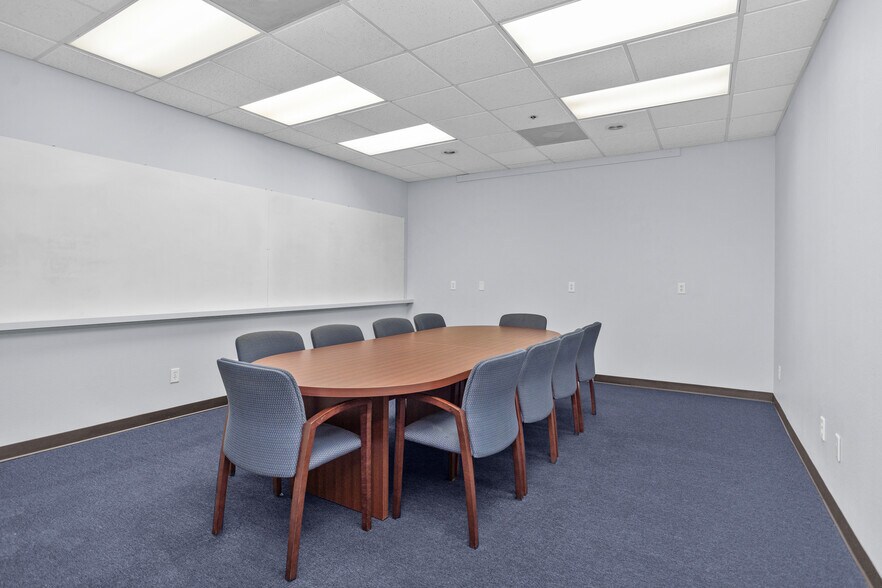 More Photos Of 1207 N Fm 3083 Rd, Conroe Distribution For Lease