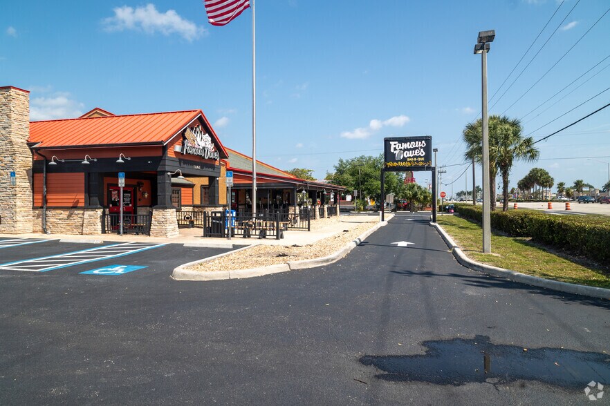 More Photos Of 12148 S Cleveland Ave, Fort Myers Restaurant For Sale
