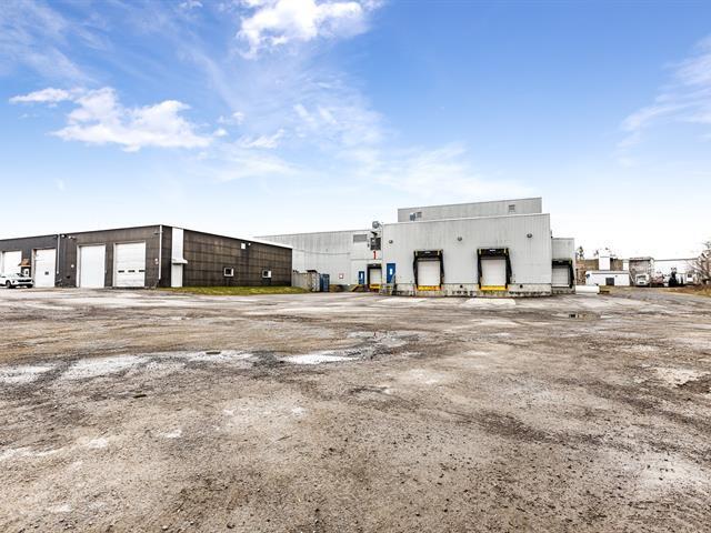 More Photos Of 212 Ch Du Canton S, Yamachiche Industrial For Sale