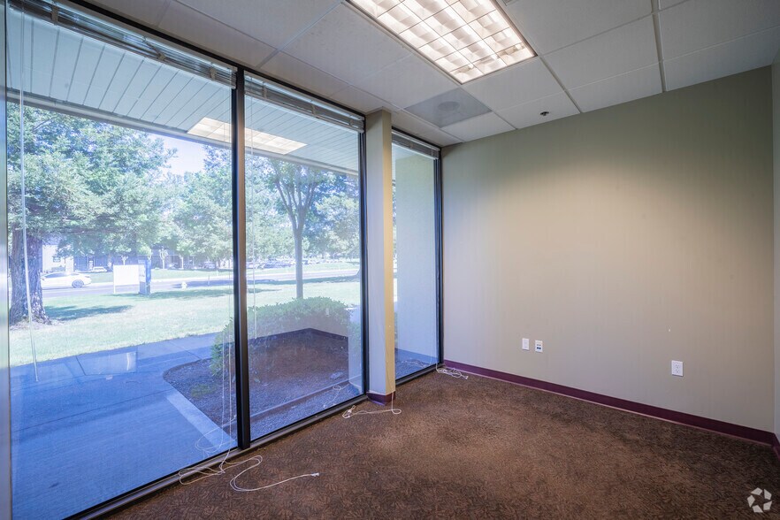 More Photos Of 355 N Wiget Ln, Walnut Creek Office For Sale