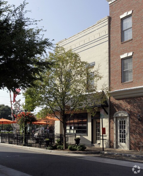 More Photos Of 9426-9428 Battle St, Manassas Storefront Retail Office For Lease