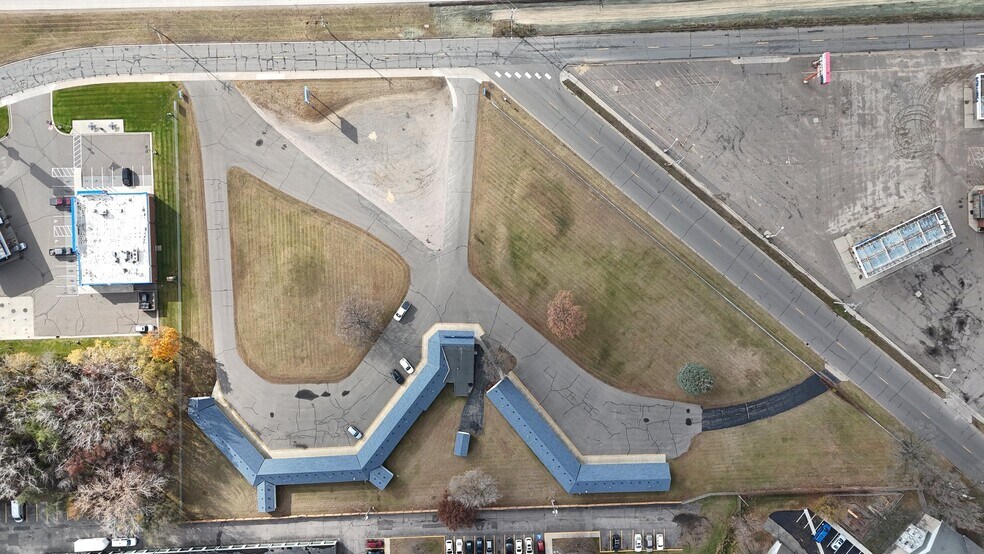 More Photos Of 720 Highway 10, Saint Cloud Hospitality For Sale