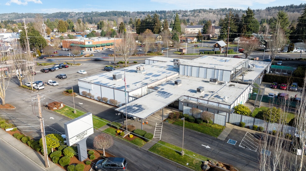 Primary Photo Of 1314 Auburn Way N, Auburn Health Club For Lease