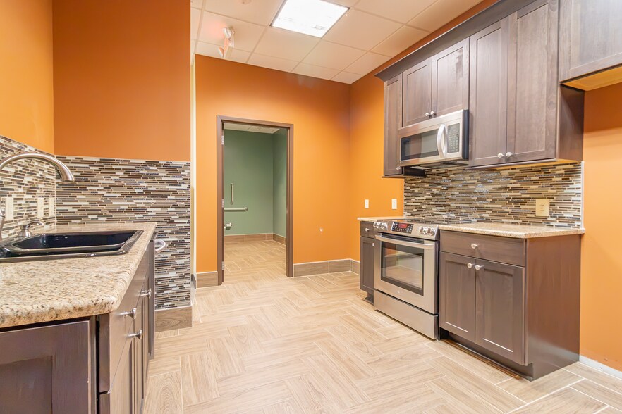 More Photos Of 310 New Fidelity Ct, Garner Medical For Lease