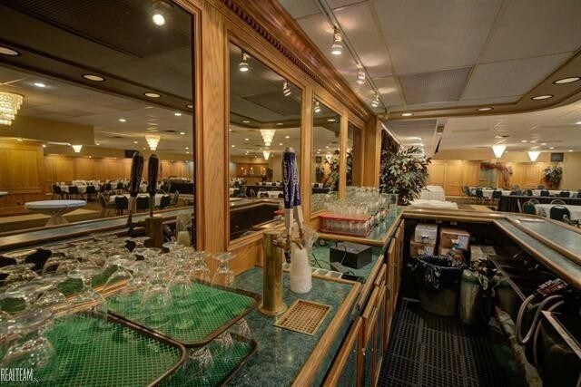 More Photos Of 24611 Gratiot Ave, Eastpointe Freestanding For Sale