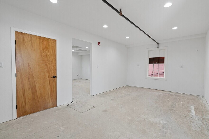 More Photos Of 107 3rd St, San Juan Bautista Storefront Retail Residential For Lease