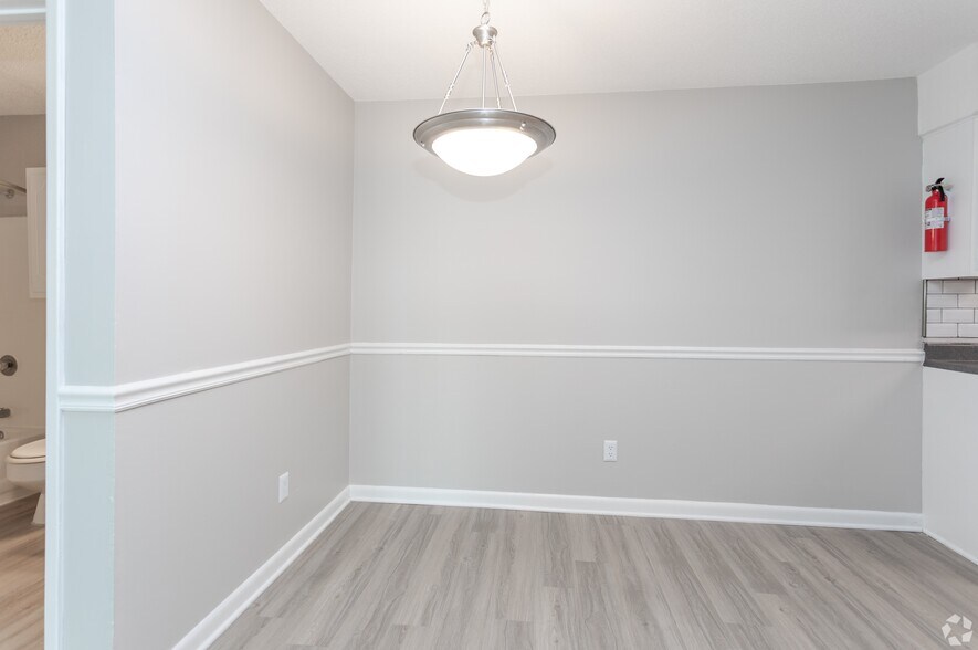 More Photos Of 29 Briar Cir, Fayetteville Apartments For Sale