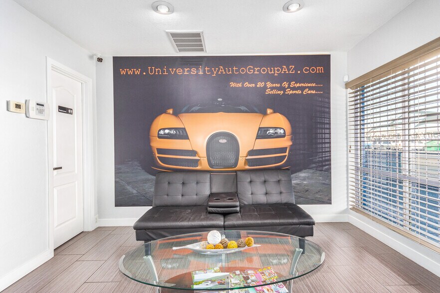 More Photos Of 4105 E University Dr, Phoenix Service For Lease