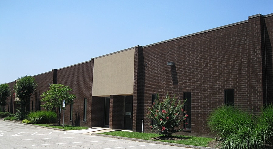 More Photos Of 6761 Baymeadow Dr, Glen Burnie Flex For Lease
