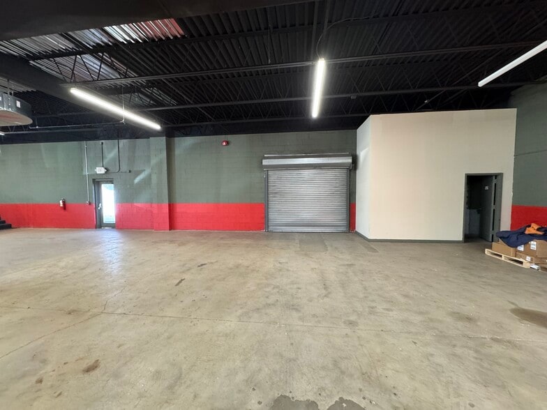 More Photos Of 2577 Route 112, Medford Auto Dealership For Lease