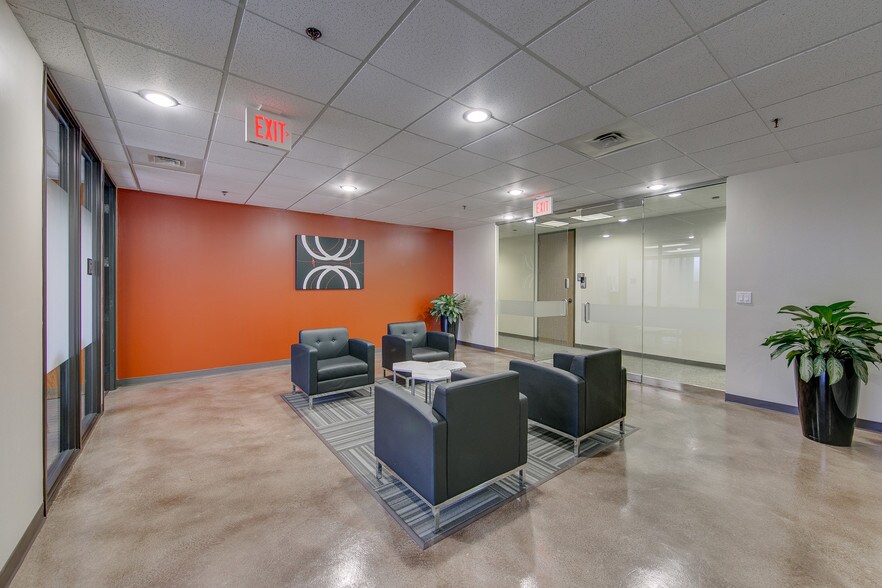 More Photos Of 4101 McEwen Rd, Dallas Office For Lease