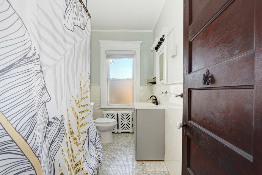 More Photos Of 5003 Ventnor Ave, Ventnor City Hospitality For Sale