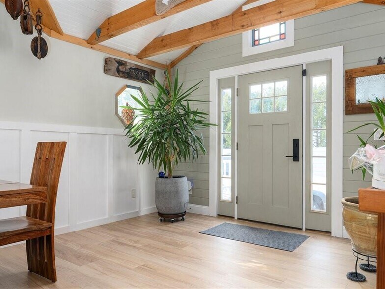 More Photos Of 25 Crandall Ave, Westerly Specialty For Sale