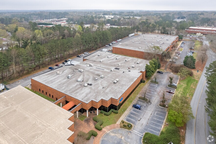 More Photos Of 2755 Northwoods Pky, Peachtree Corners Light Distribution For Lease