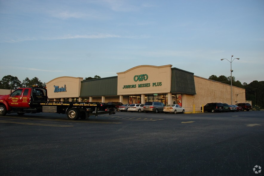 Primary Photo Of 103 Talmadge Dr, Moultrie Freestanding For Sale