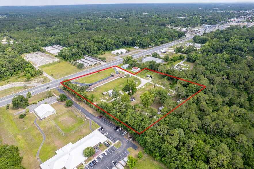 More Photos Of 1757 N Temple Ave, Starke Hotel For Sale