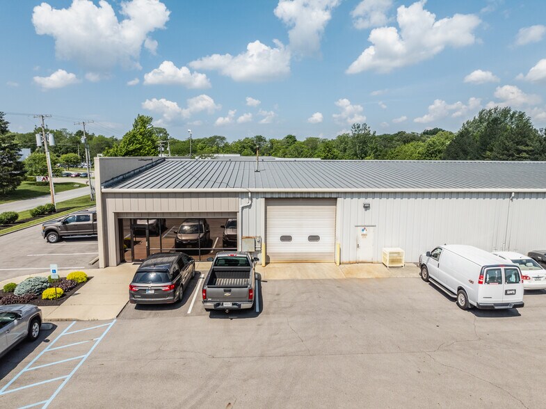 More Photos Of 15535 Stony Creek Way, Noblesville Manufacturing For Sale