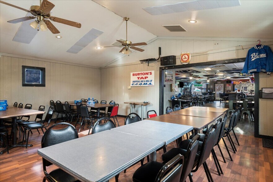 More Photos Of 104 Taylorville Rd, Taylorville Restaurant For Sale