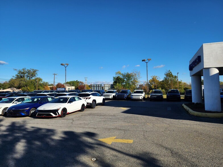 More Photos Of 2934 Valley Ave, Winchester Auto Dealership For Lease