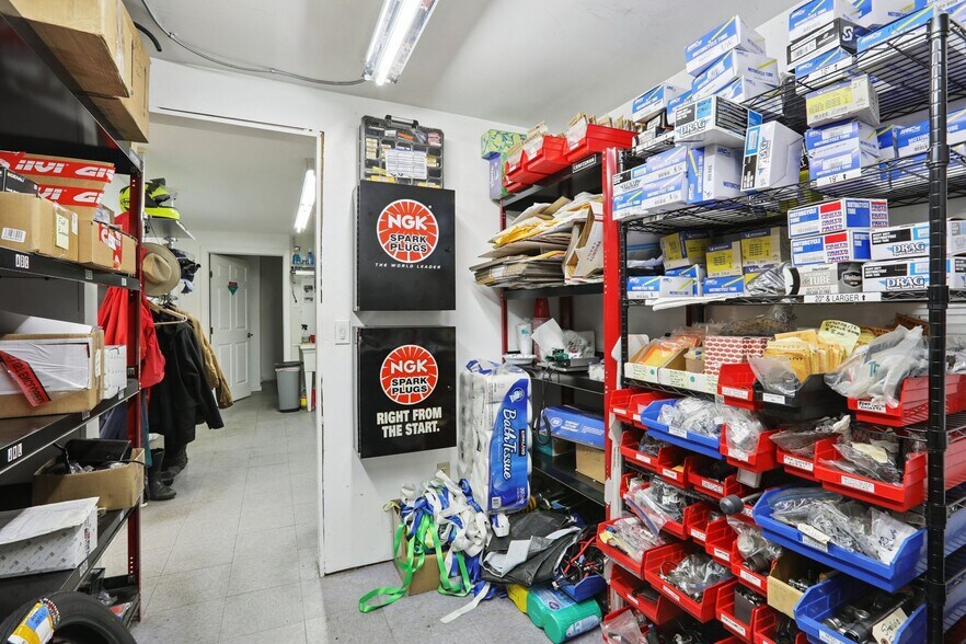 More Photos Of 44 Grassy Plain St, Bethel Storefront For Sale