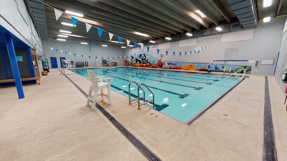 More Photos Of 1426 E Lincolnway, Cheyenne Sports And Entertainment For Sale