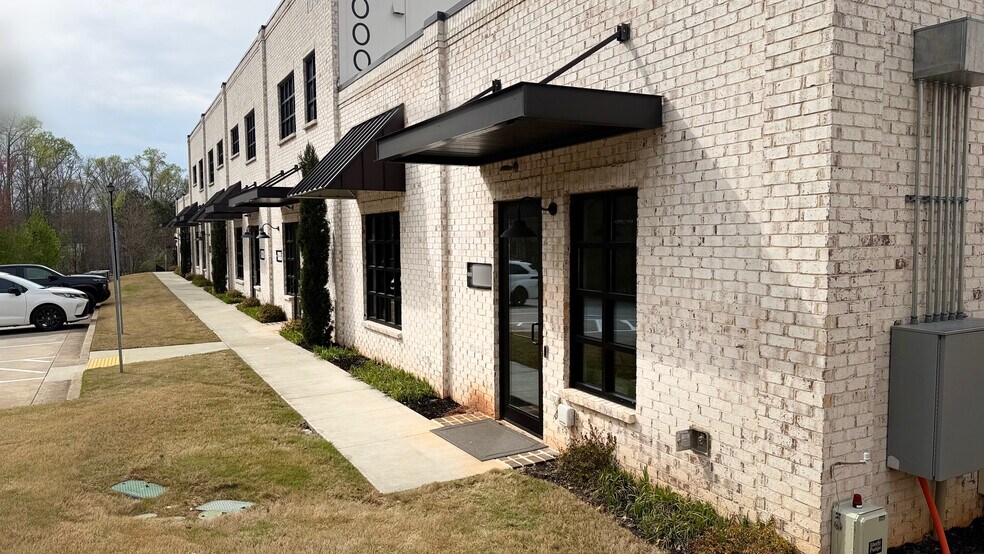 More Photos Of 6110 McFarland Station Dr, Alpharetta Office For Sale
