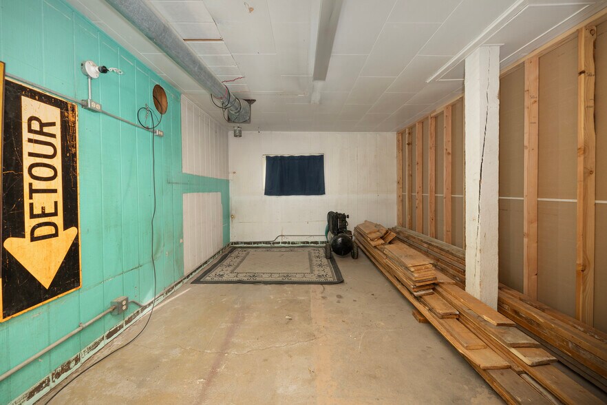 More Photos Of 104 US HWY 40 hwy, Kremmling Light Distribution For Sale