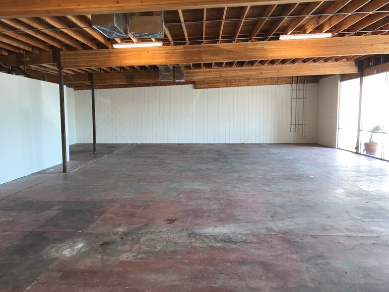 More Photos Of 6921 Cerritos Ave, Stanton Storefront Retail Office For Lease