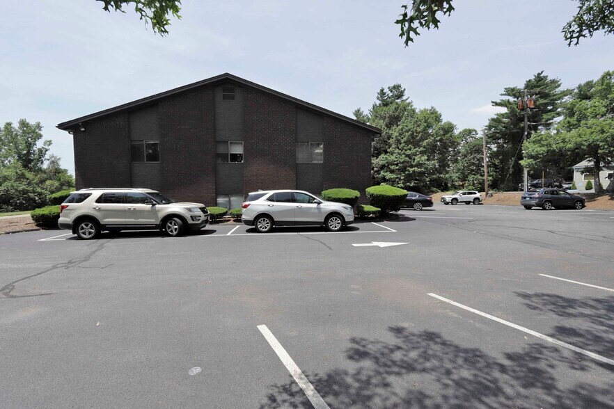 More Photos Of 1 Welby Rd, New Bedford Office For Sale