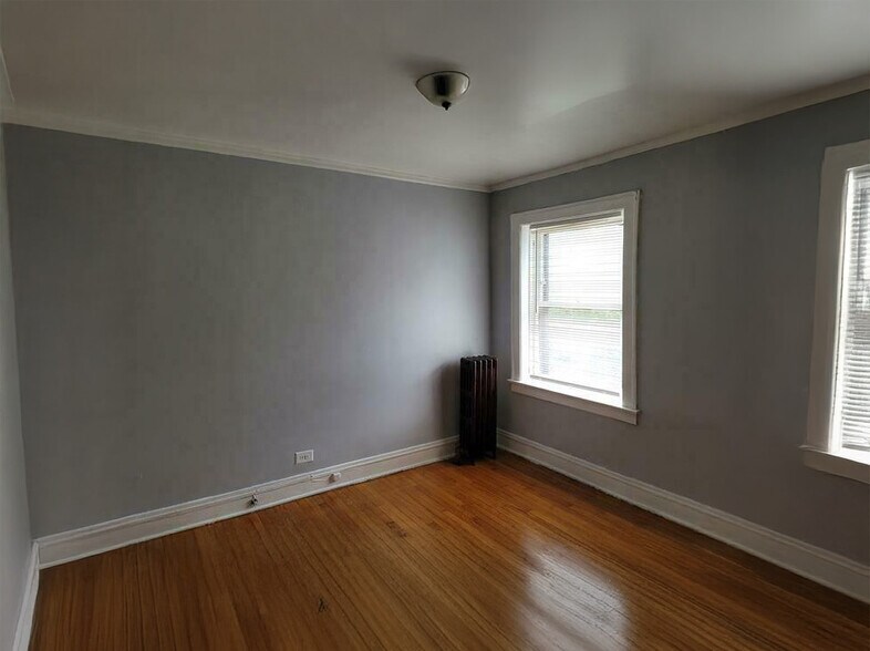 More Photos Of 1653 E 85th Pl, Chicago Apartments For Sale