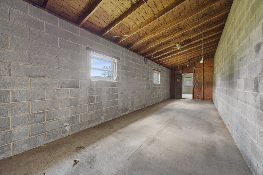More Photos Of 1085 Old US 421, Lillington Industrial For Sale