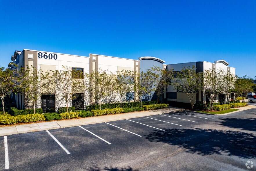 Primary Photo Of 8600 Commodity Cir, Orlando Showroom For Sale