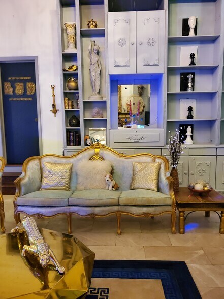 More Photos Of 3000 Cathedral Pl, Decatur Movie Radio TVStudio For Sale