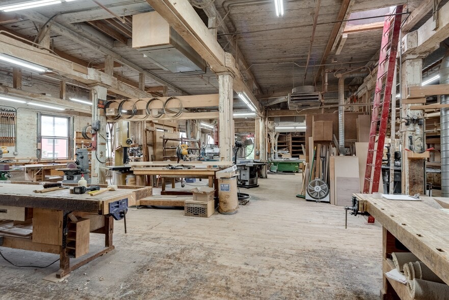 More Photos Of 54 Franklin St, Brooklyn Apartments For Sale