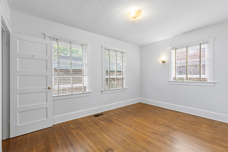 More Photos Of 642 Torrance St, San Diego Apartments For Sale