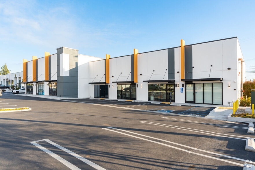 More Photos Of 238-256 W Chestnut Ave, Monrovia Warehouse For Sale