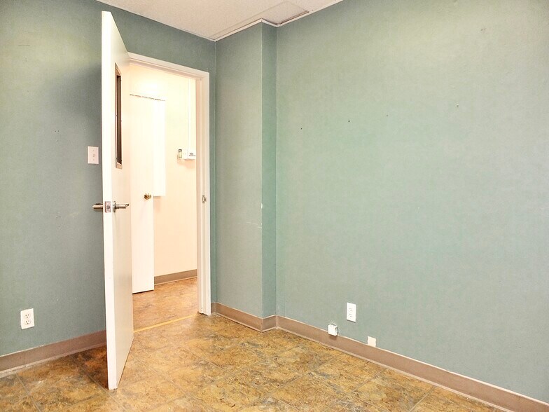 More Photos Of 830 Atlantic Ave, Long Beach Medical For Sale