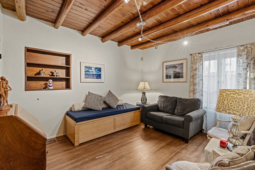 More Photos Of 1315 S St. Francis, Santa Fe Office For Sale