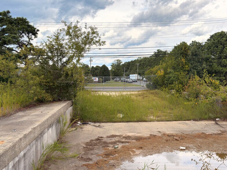 More Photos Of 5 Canale Dr, Egg Harbor Township Manufacturing For Lease