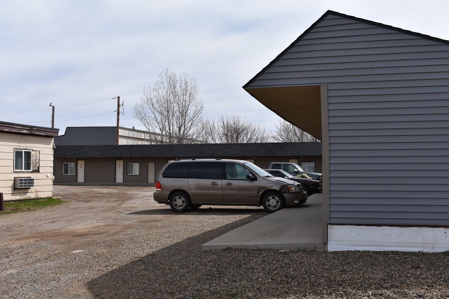 More Photos Of 518 W Montana Ave, Baker Hotel For Sale