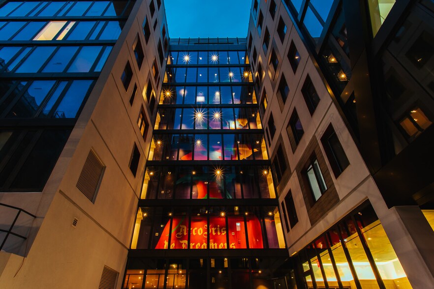 More Photos Of 123 Melrose St, Brooklyn Apartments For Lease