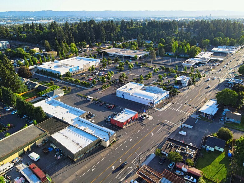 More Photos Of 2825 E Fourth Plain Blvd, Vancouver Freestanding For Lease