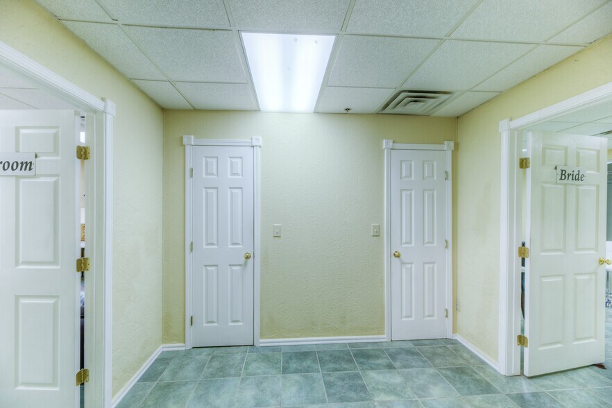 More Photos Of 1109 E Memphis St, Broken Arrow Religious Facility For Lease